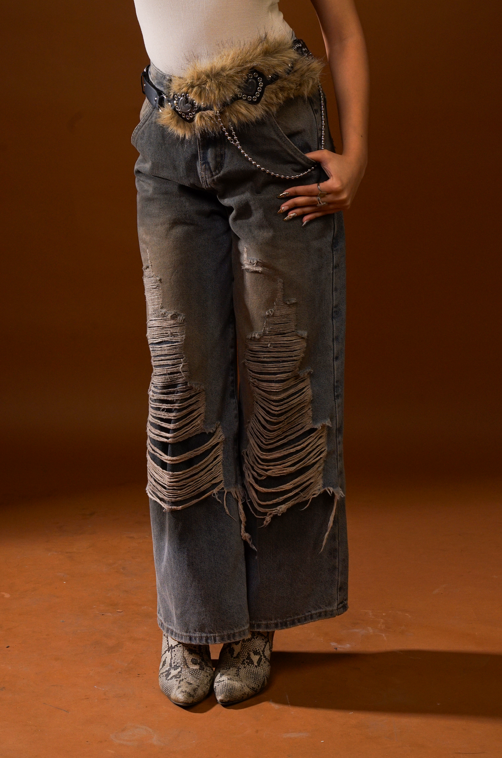 Low Rise Rugged Jeans
